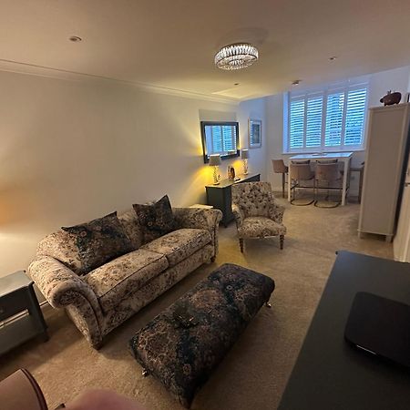 Luxury Moffat Apartment - High End Furnishing Екстериор снимка